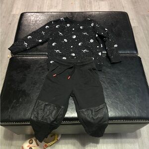 Black Space-Themed Kids Sweatshirt and Joggers Set